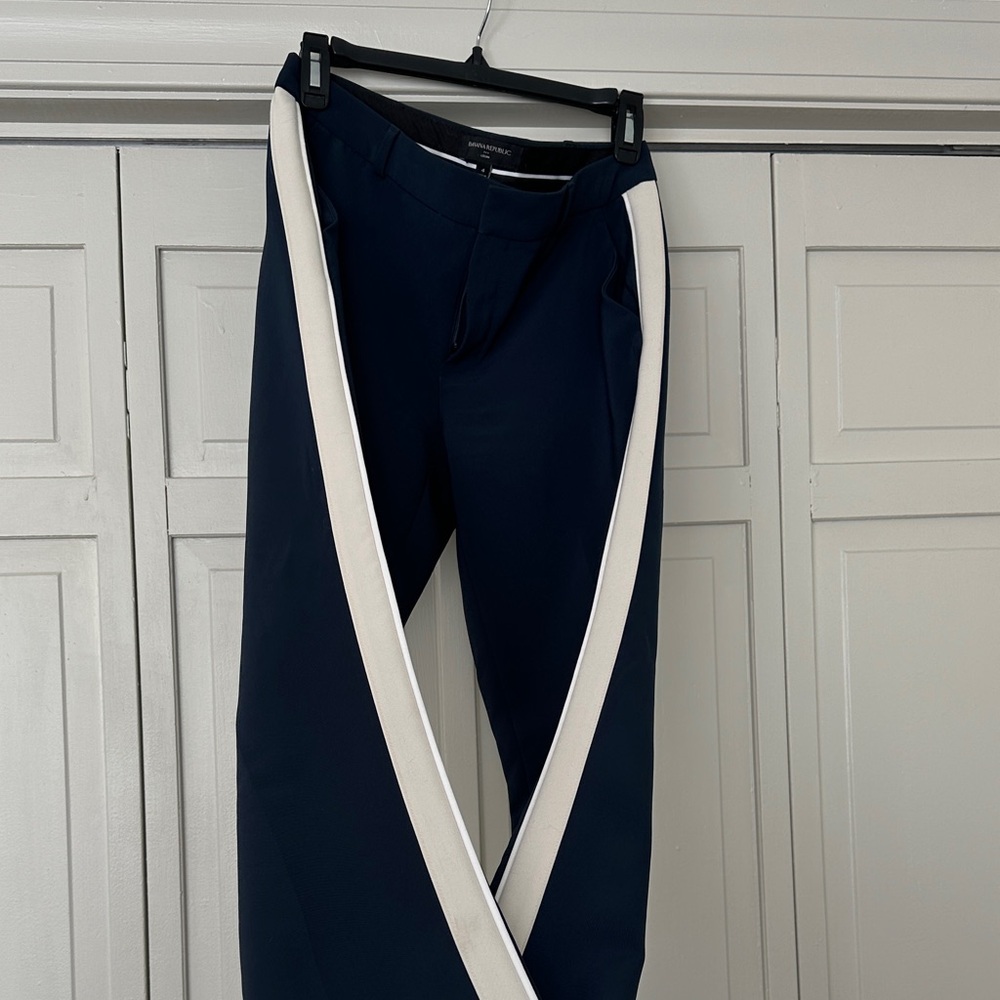 Banana Republic Factory Women's Navy with ivory stripe Pants